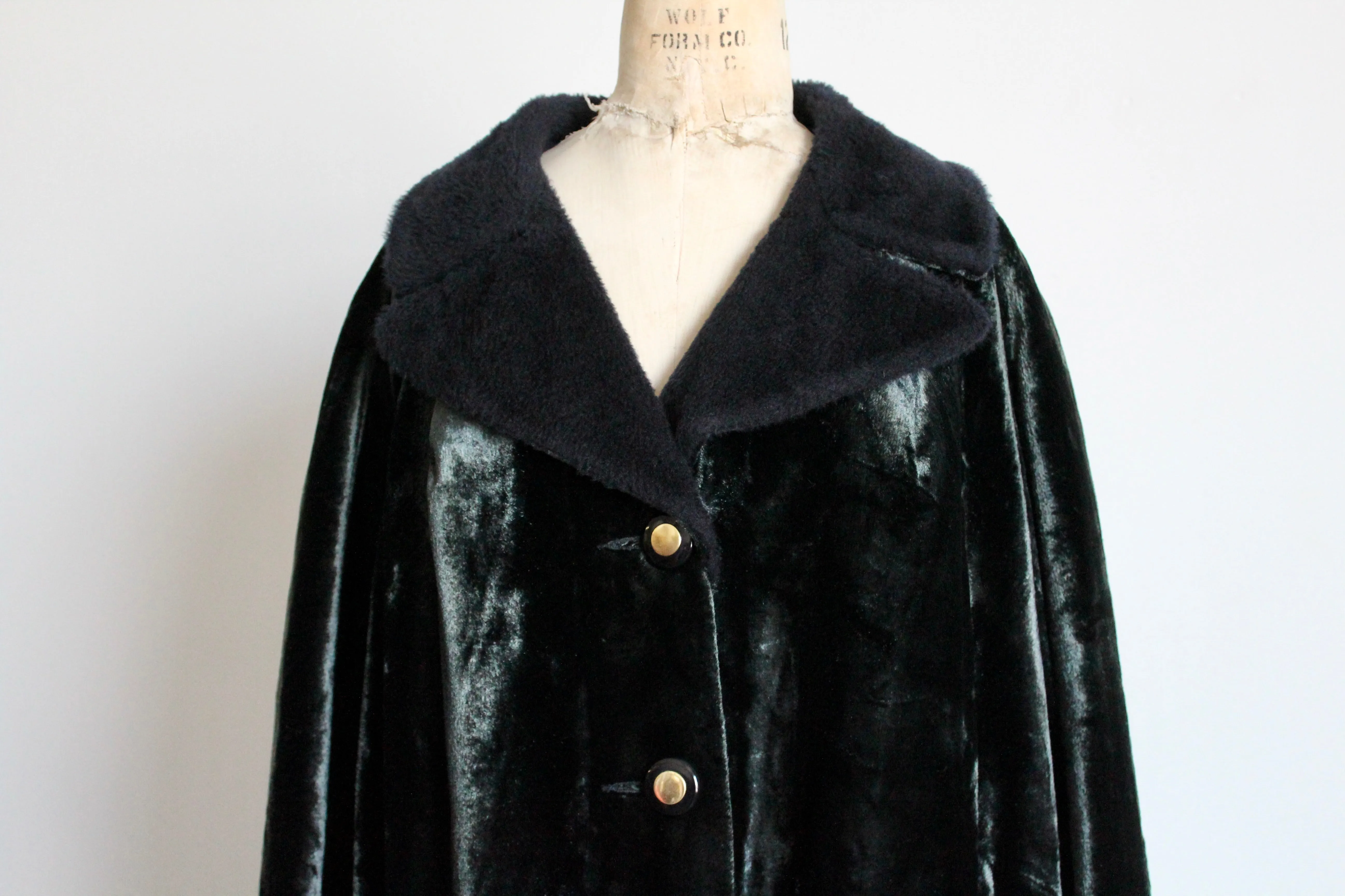 1960s Green Black Velvet Sharkskin Peacoat w/ Faux Fur Collar