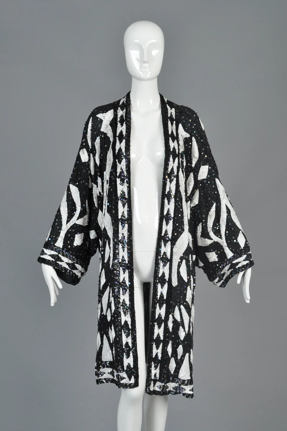 Black   White Graphic Sequined Kimono Jacket