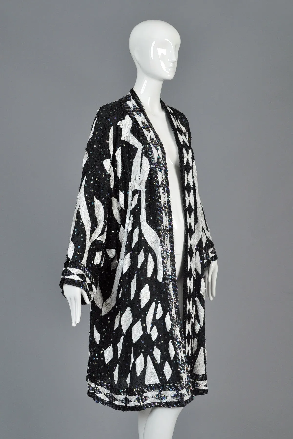 Black   White Graphic Sequined Kimono Jacket