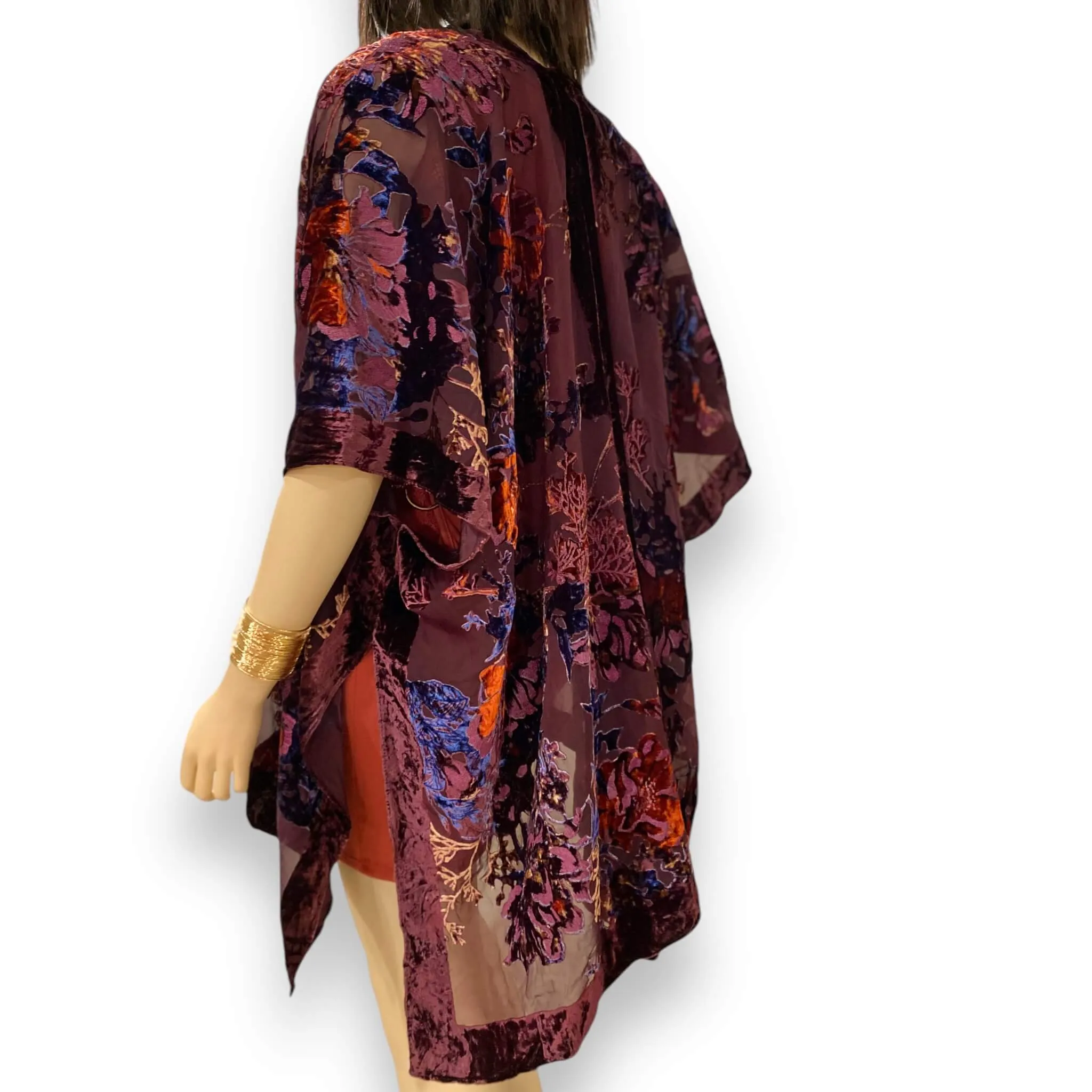Elegant Floral Velvet Kimono Jacket