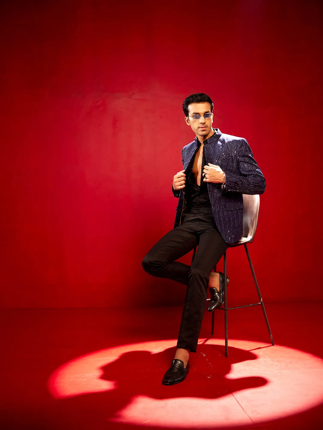 Jashvi Men's Navy Blue Sequined Jodhpuri