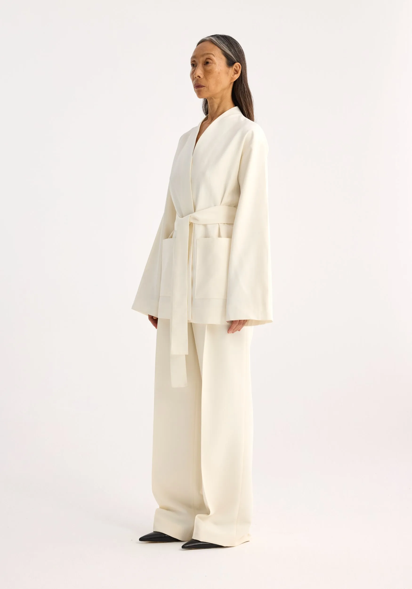 Kimono-style belted jacket | off white