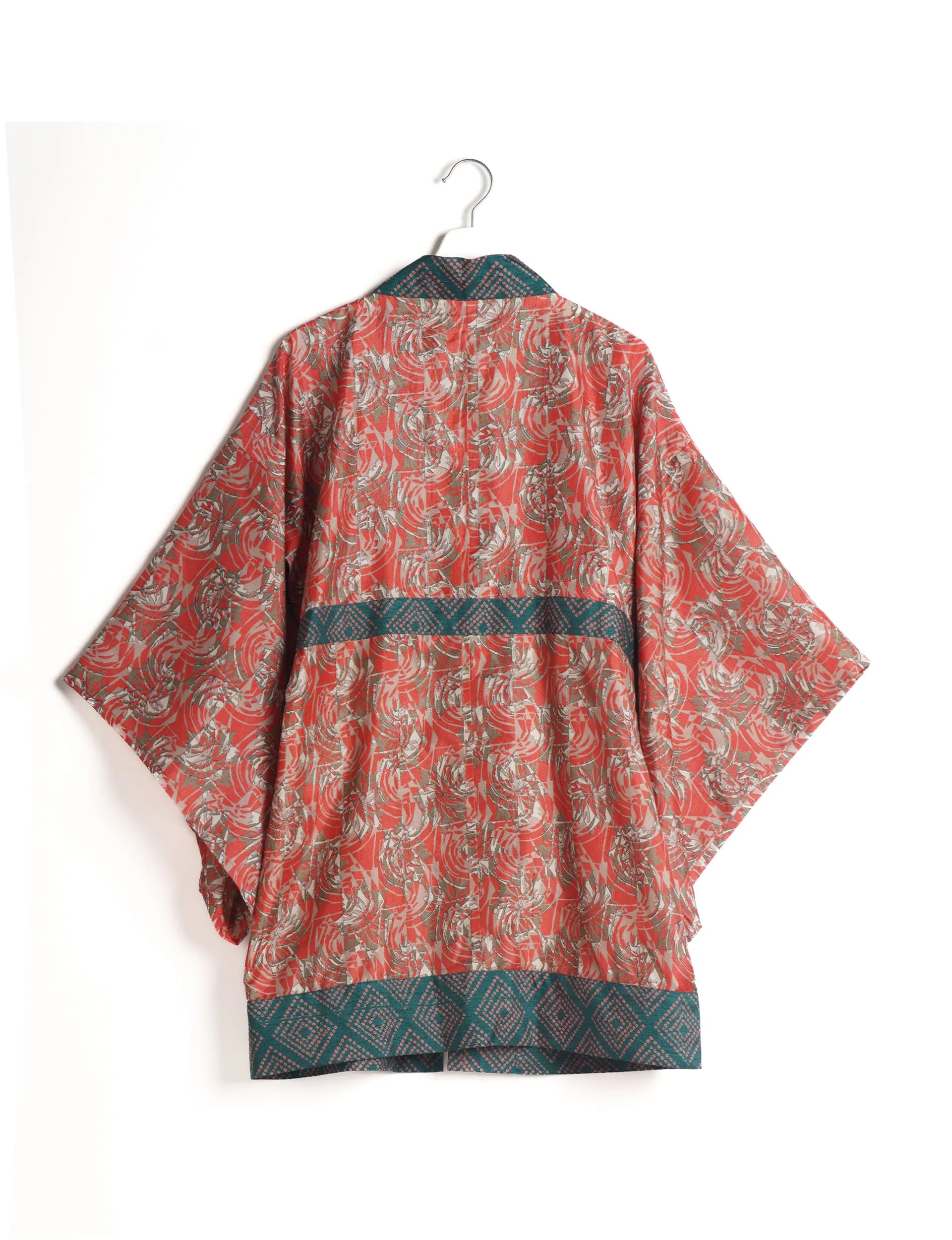 KIMONO