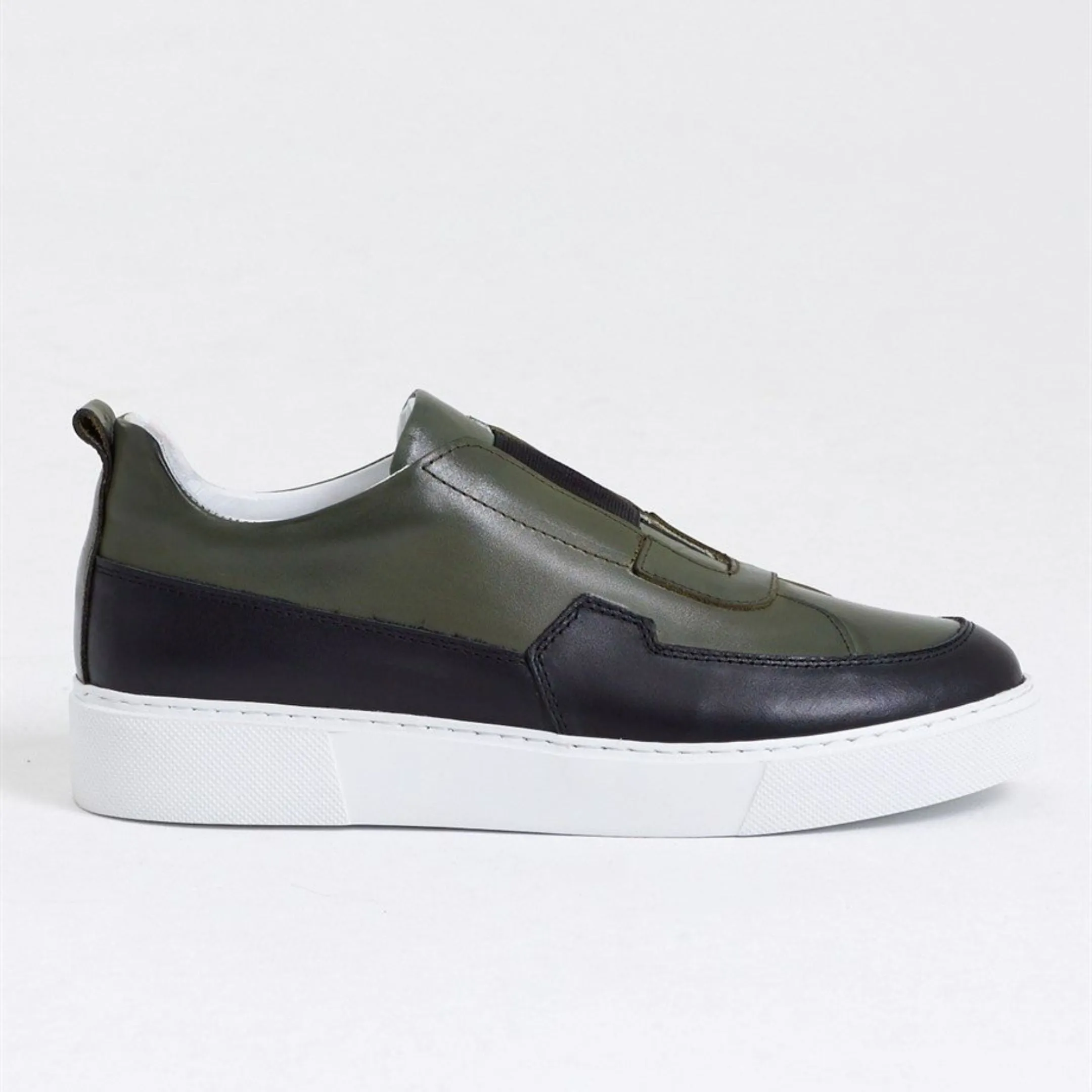 Madasat Balck & Green Casual Shoes - 632 |