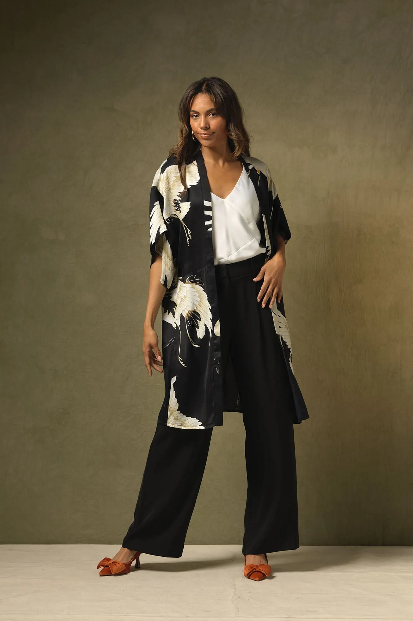 One Hundred Start Stork Black Midi Kimono