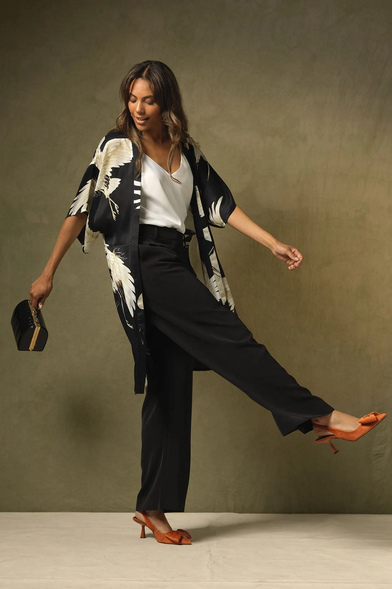 One Hundred Start Stork Black Midi Kimono