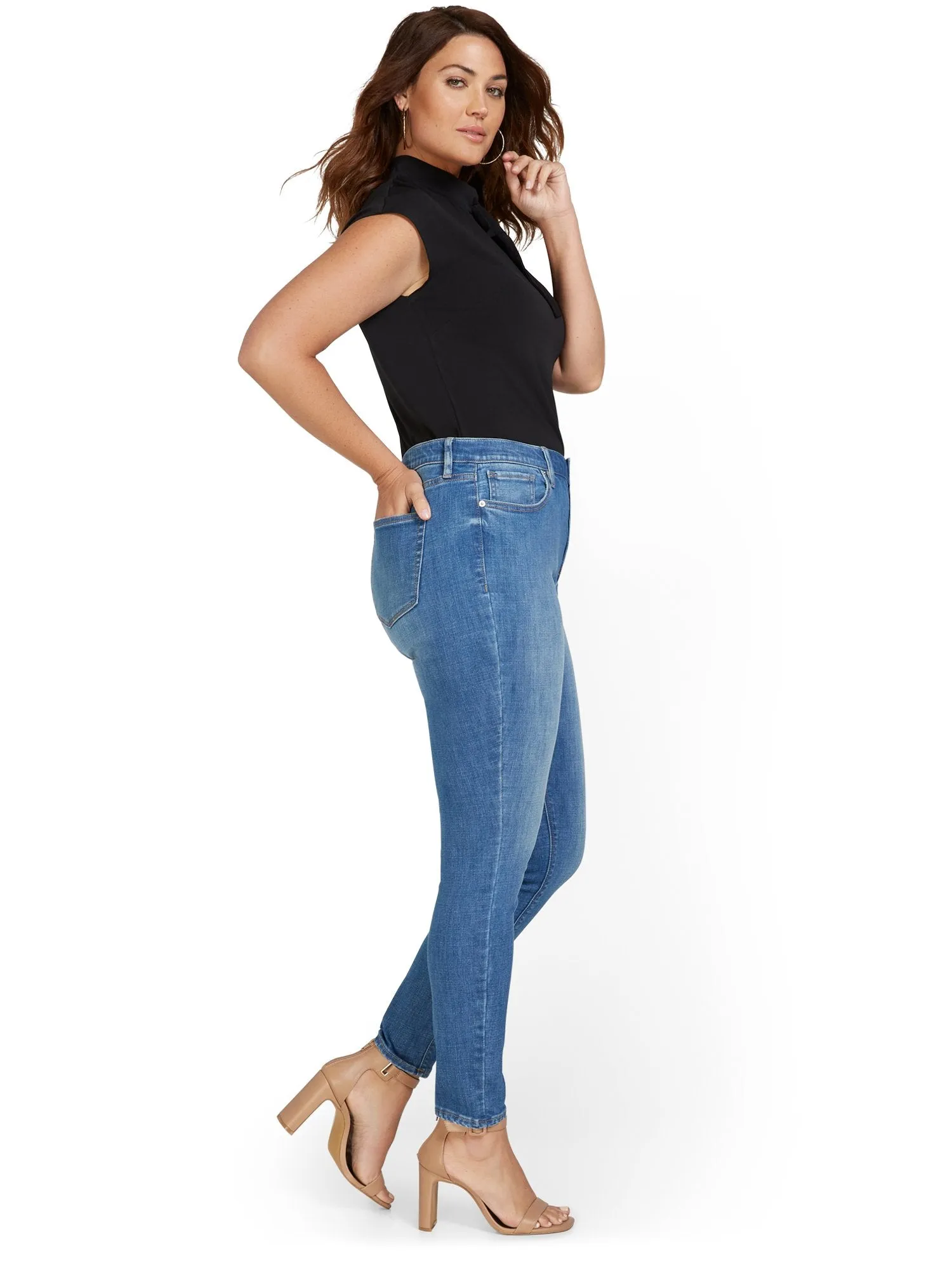 Petite Lexi Mid-Rise Super-Skinny Jeans - Medium Wash