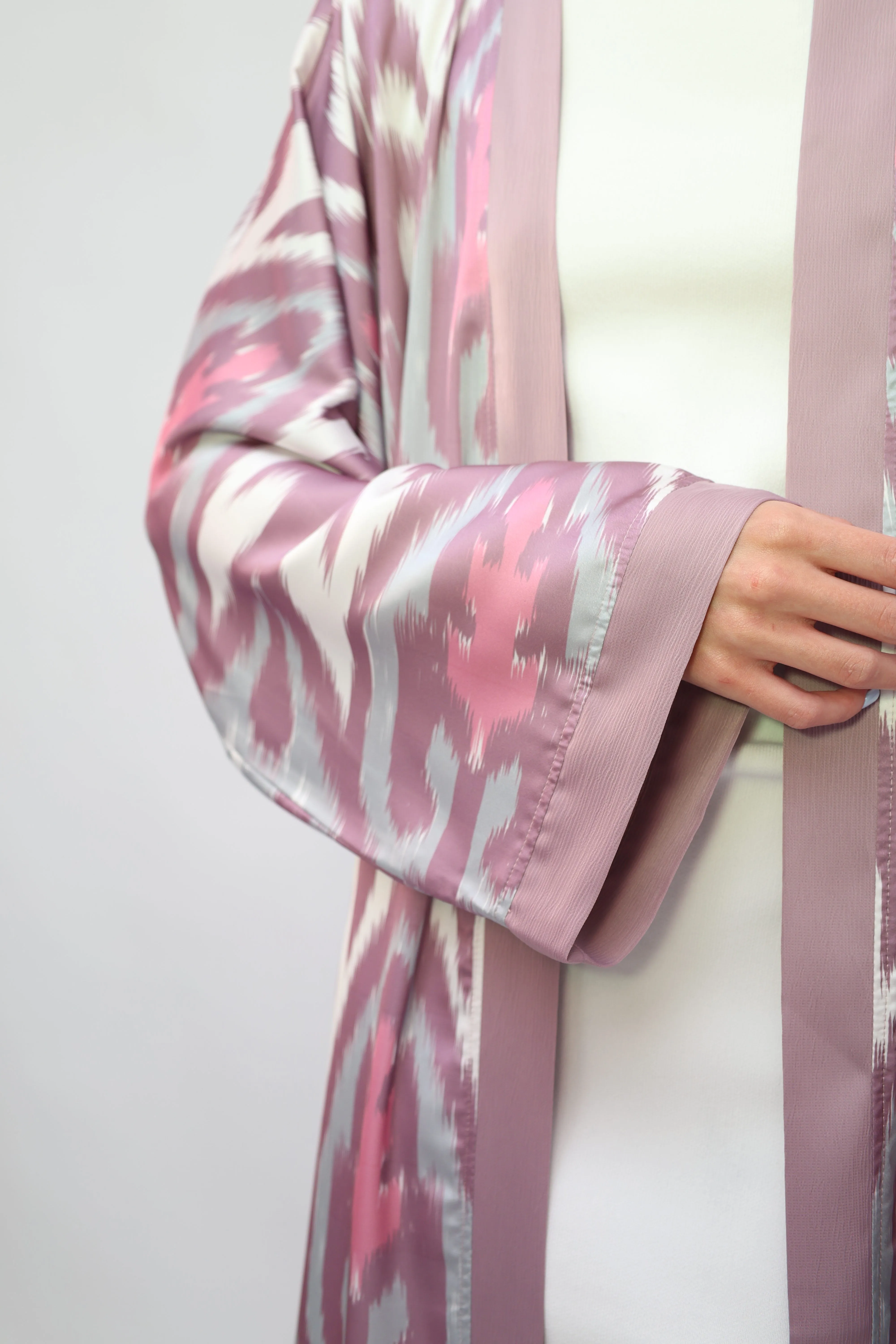 Pink Printed Ikat Lightweight Kimono "Örchid"