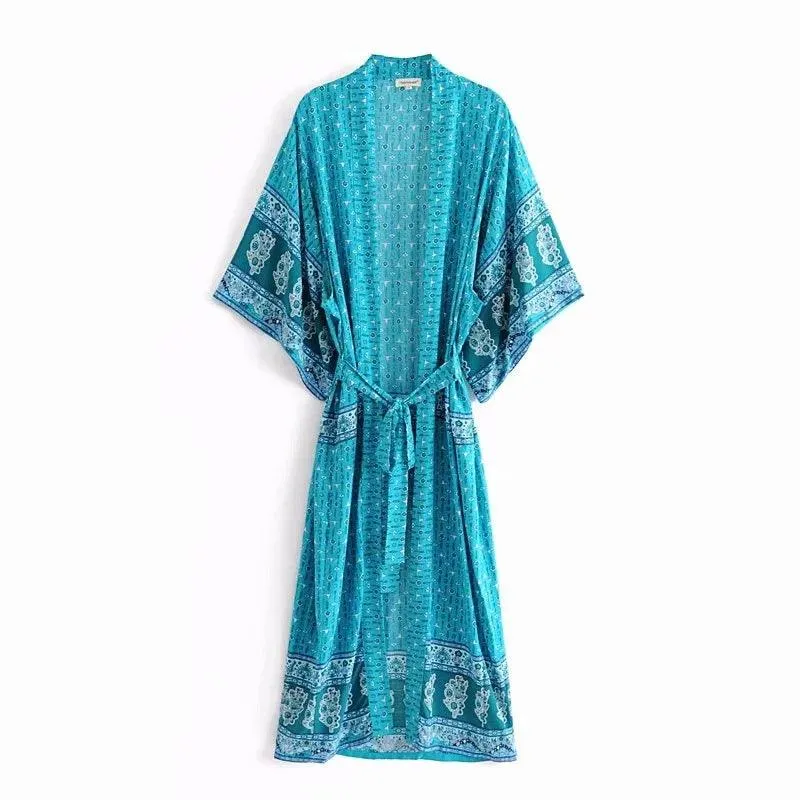 Positioning printed lace kimono