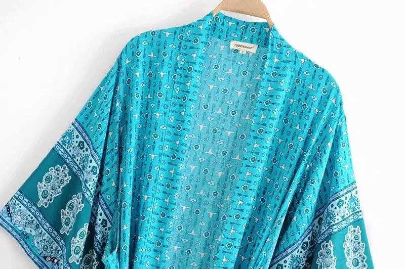 Positioning printed lace kimono