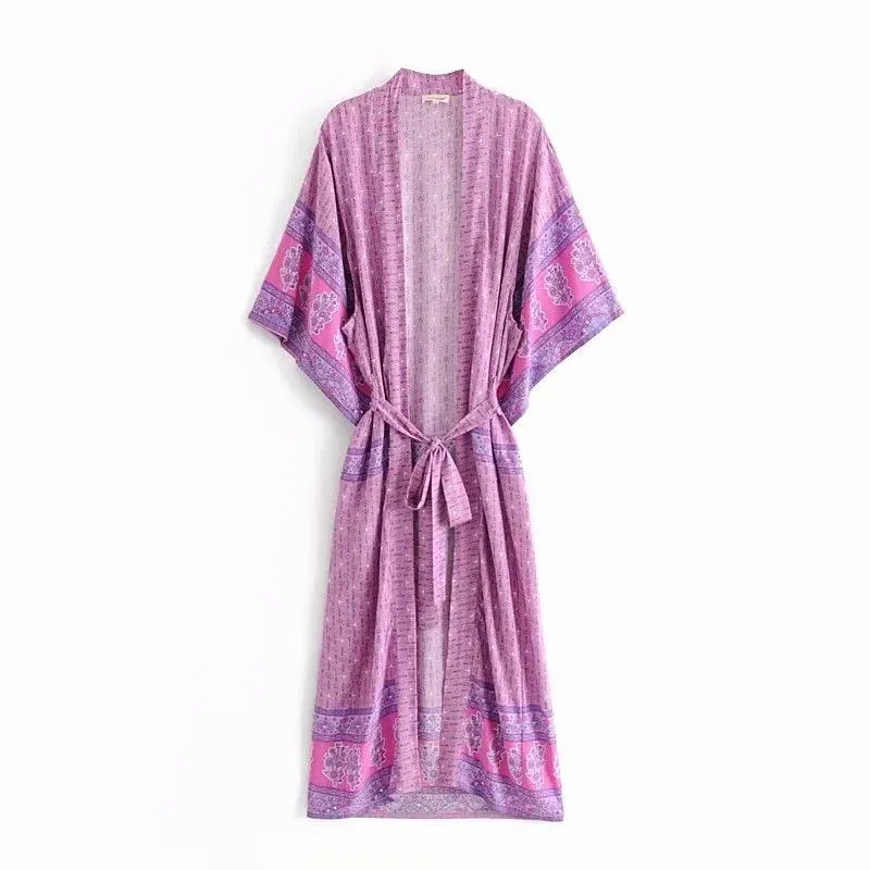 Positioning printed lace kimono