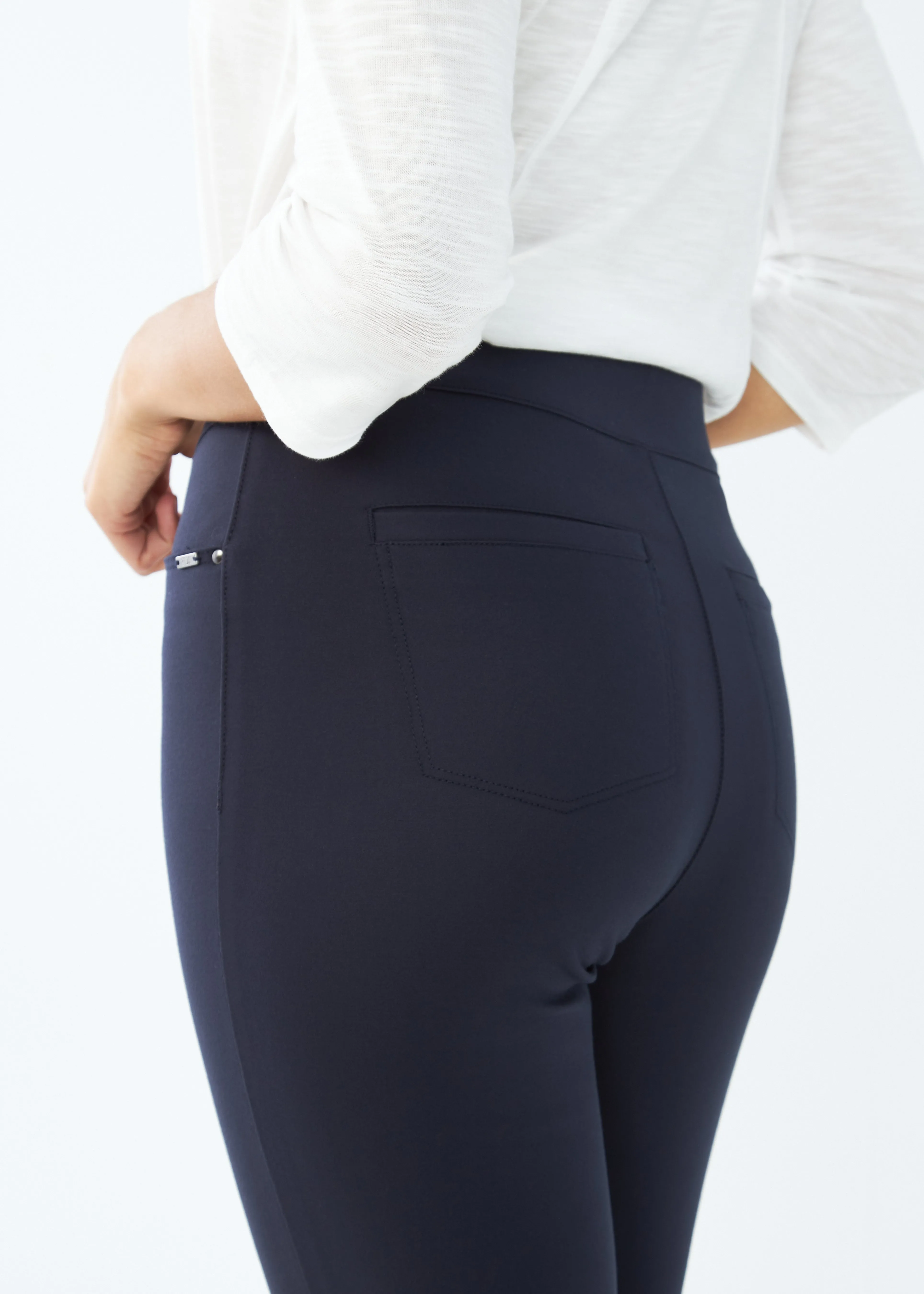 Pull On Slim Jegging