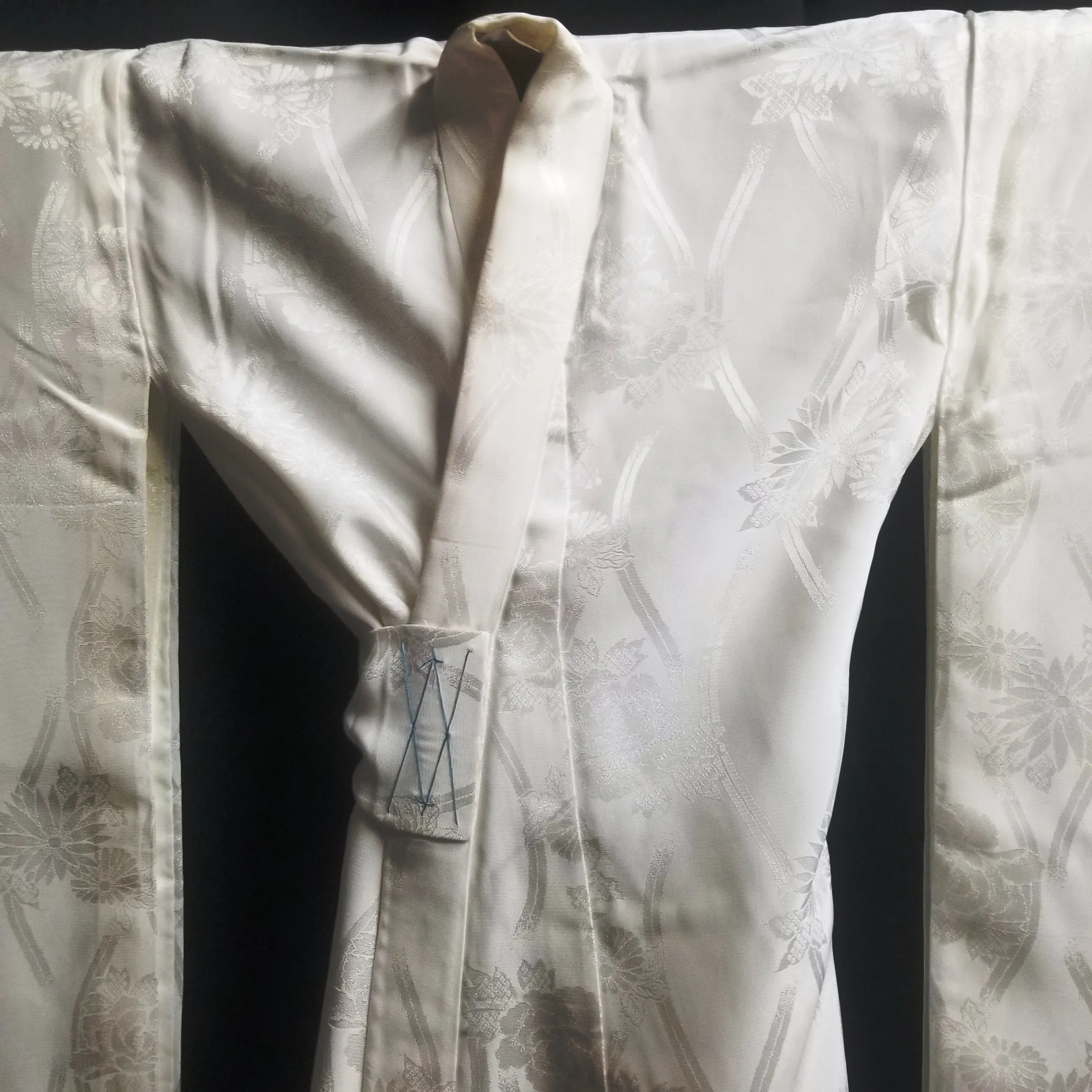 "White Floral" Vintage Girls Underkimono