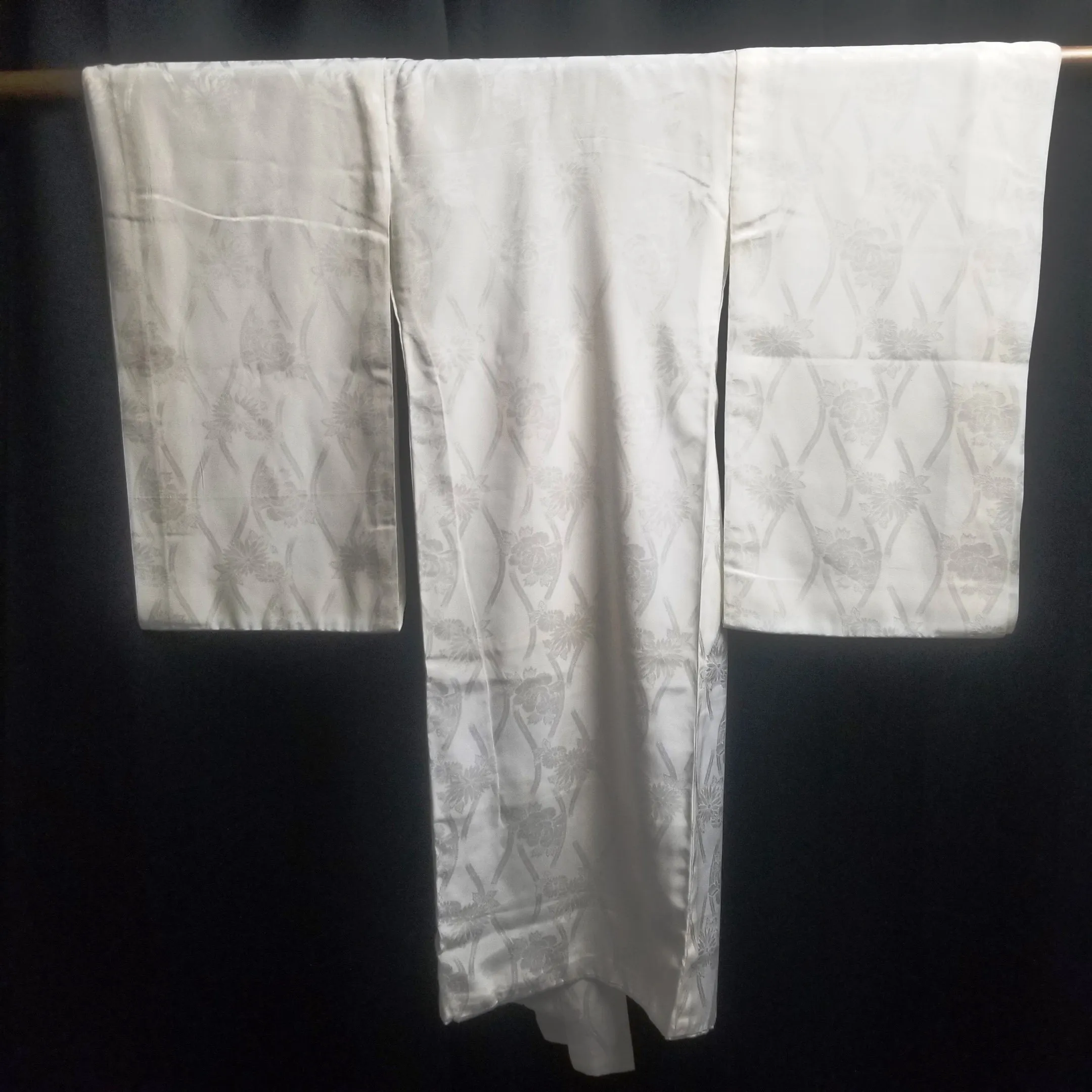 "White Floral" Vintage Girls Underkimono