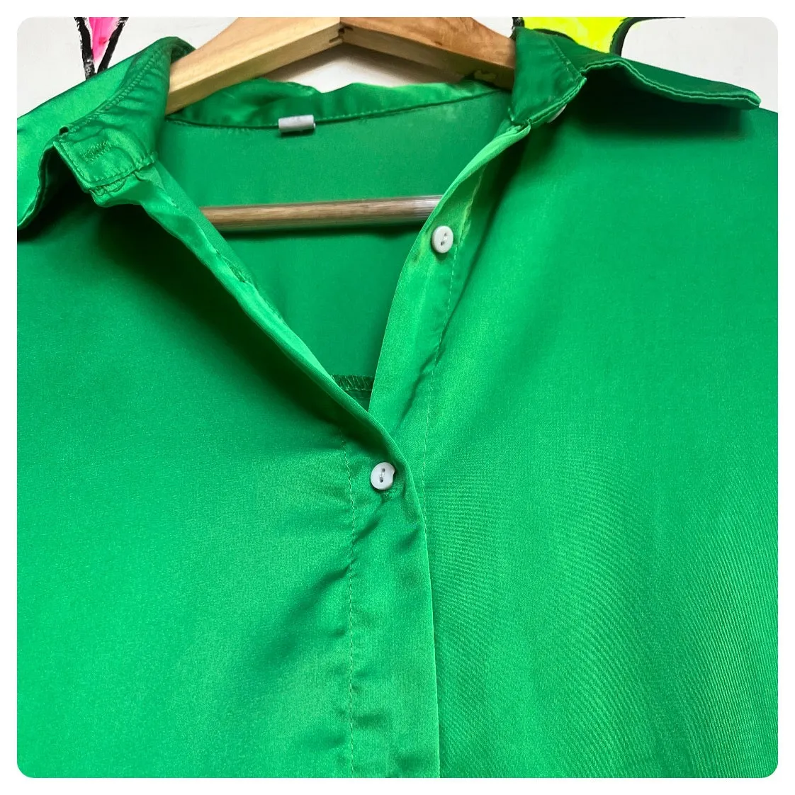 Vintage 90s Y2K | Silky Green Button Up Blouse | Layering Piece | Size Small