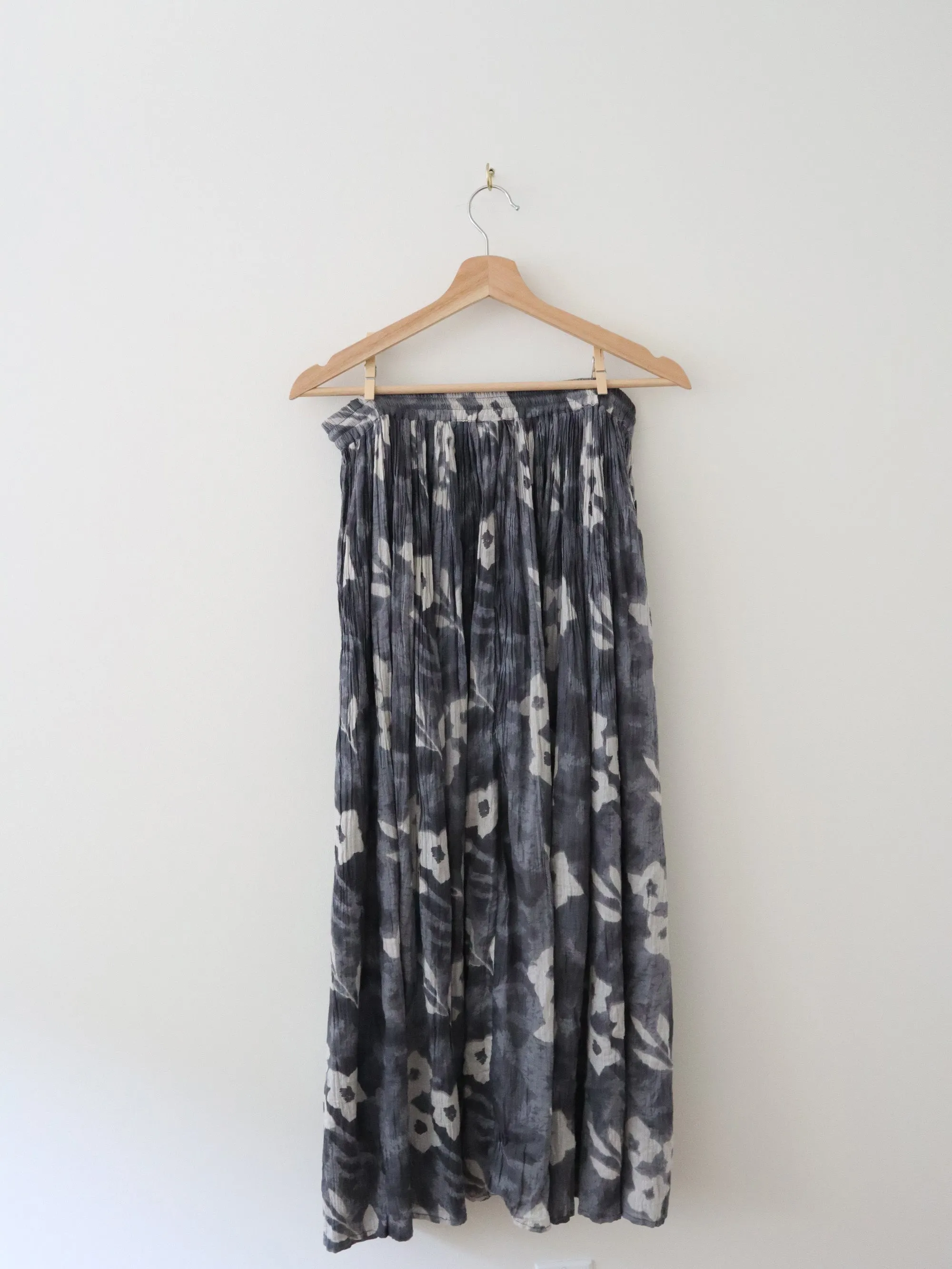 VTG Floral Watercolor Skirt (M-XL)